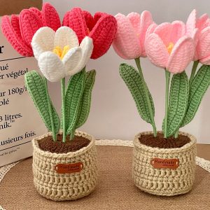 Tulipanes de Ganchillo Hechos a Mano en Maceta